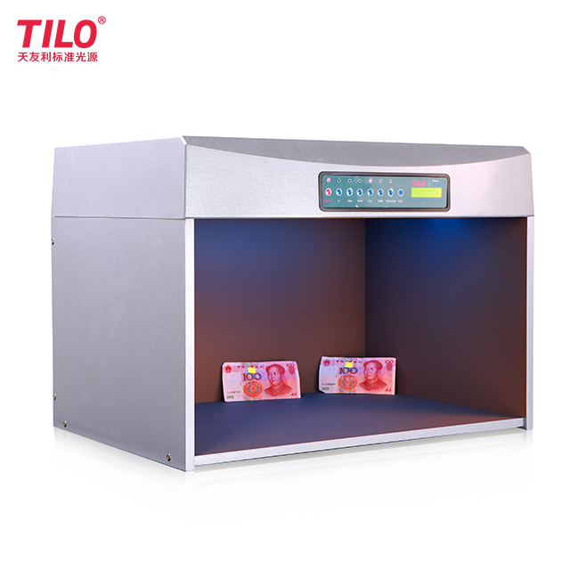 Ελαφρύ παράθυρο ελέγχου χρώματος υφάσματος εμπορικών σημάτων Tilo με 6 την πηγή φωτός D65 TL84 UV Φ CWF TL83 P60+